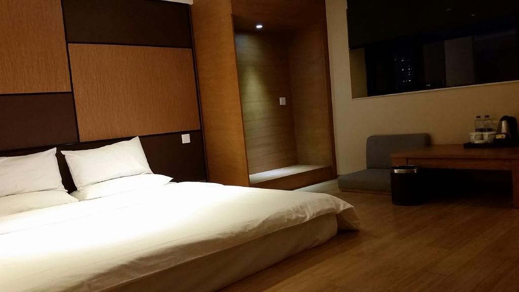Ji Hotel Zhengzhou Jianshe Road ภายนอก รูปภาพ