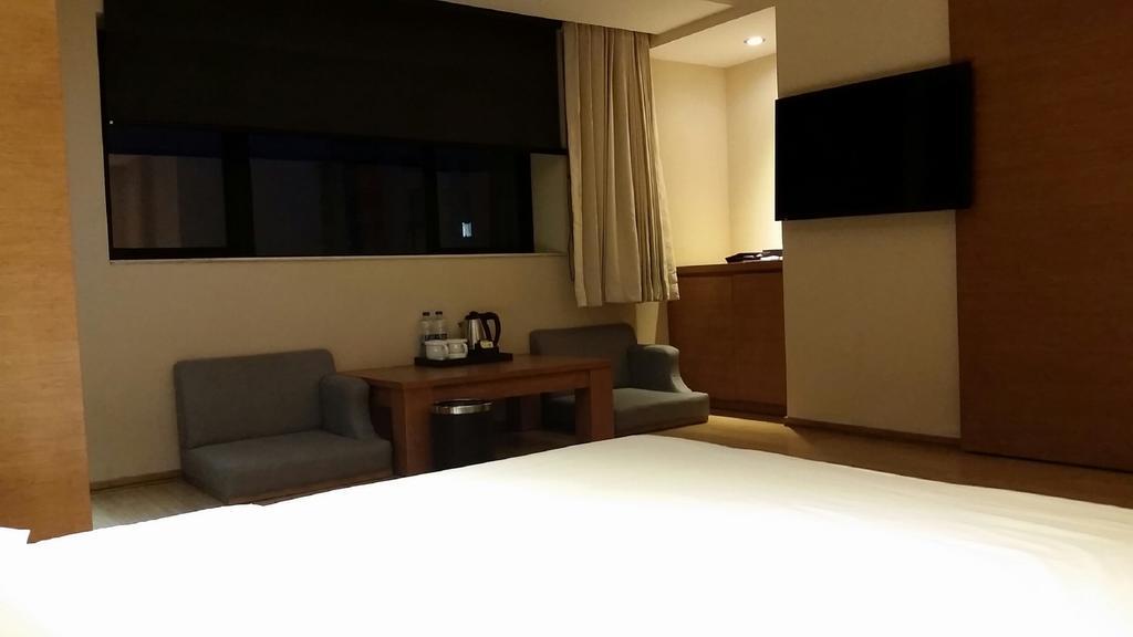 Ji Hotel Zhengzhou Jianshe Road ภายนอก รูปภาพ